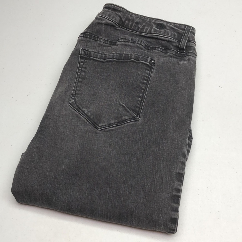 KENZIE BLACKWASH CUFFED LEG JEANS 14/32x27 ⭐️